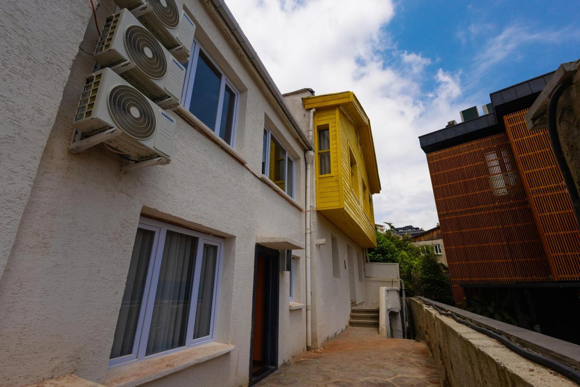 Fragments Hotel Istanbul Exterior photo